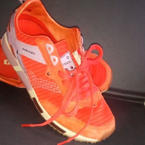 Diesel Bold Red Sneakers - Picture 13 of 15